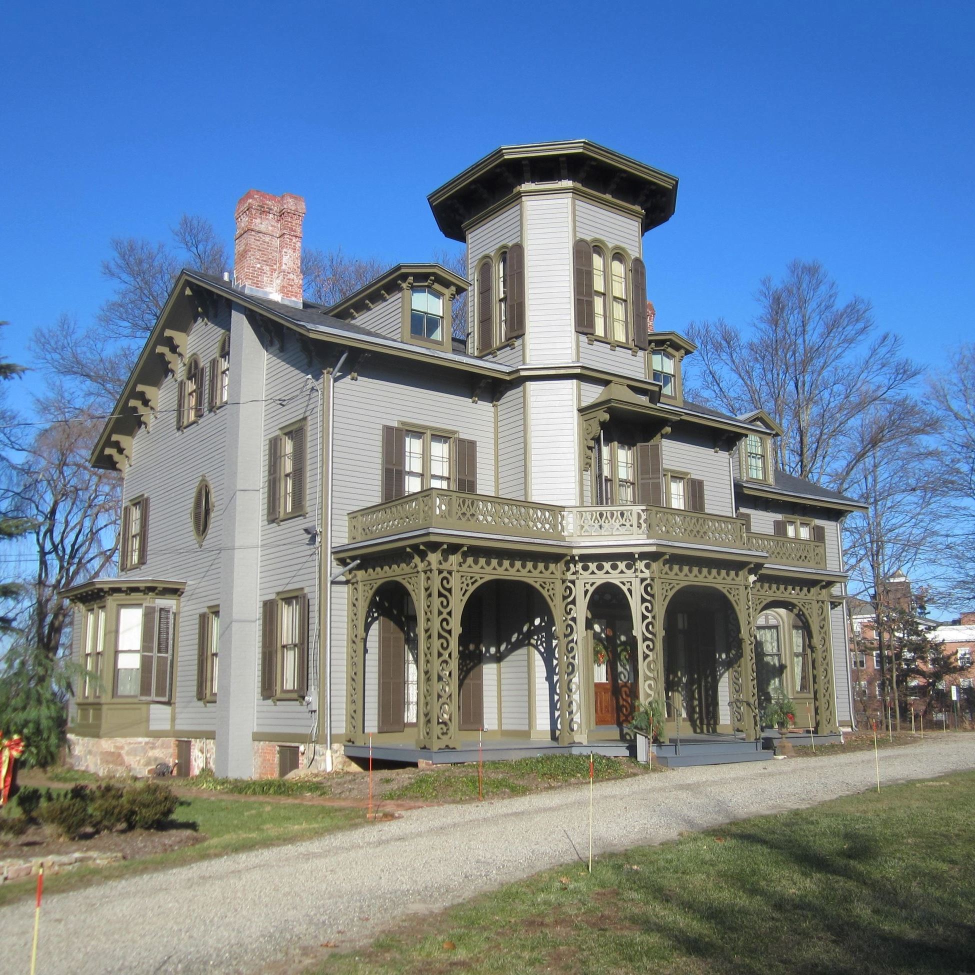 Acorn Hall Winter 2019 front with wreath